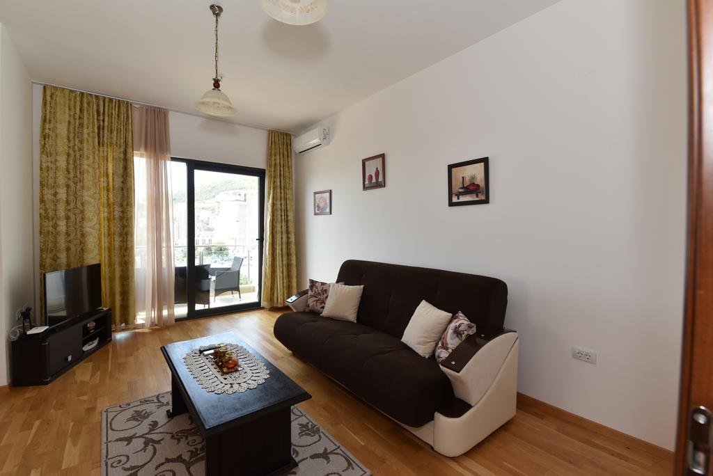 Lux Kristina Apartament Budva